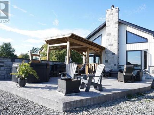 House for sale in Larder Lake, Ontario