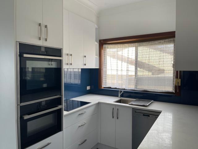 House for rent in Wollongong West, New South Wales