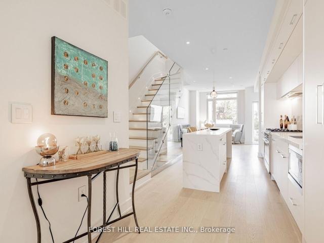 Townhouse for sale in Woburn, Ontario