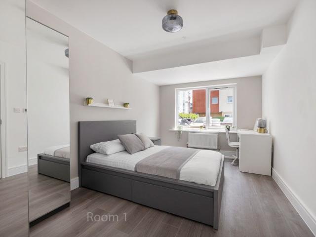 Apartment for rent in Maryland, Greater London