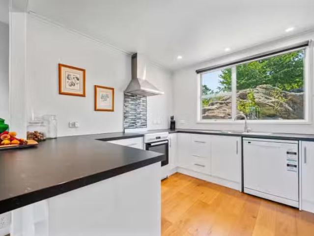 House for sale in Otakou