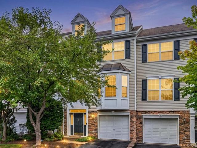 Condo for sale in Monroe, New York