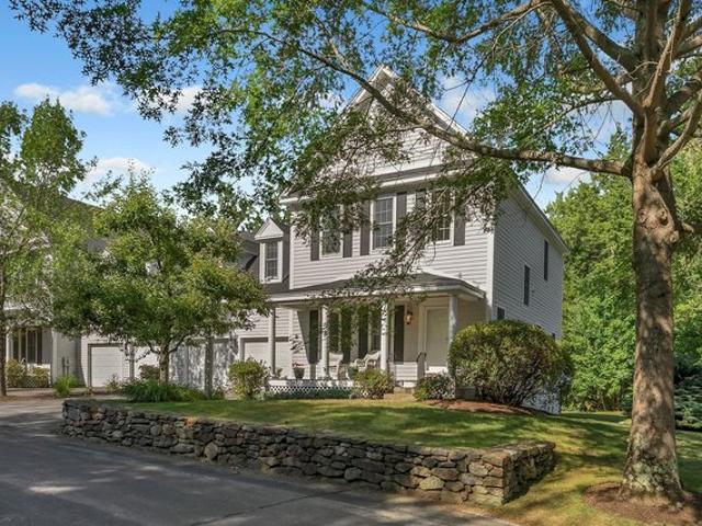 Townhouse for sale in Cumberland Center, Maine