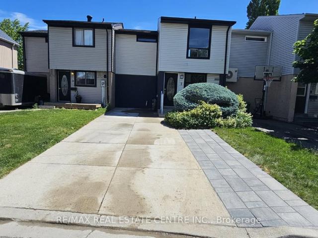 Townhouse for sale in Woburn, Ontario