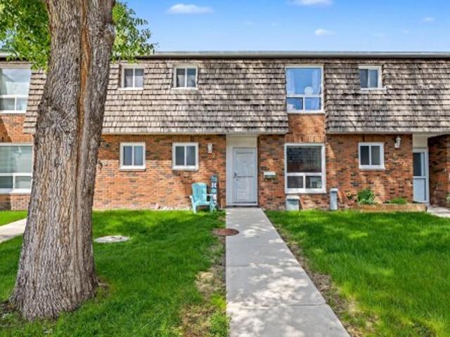 Townhouse for sale in Sherwood Park, Alberta