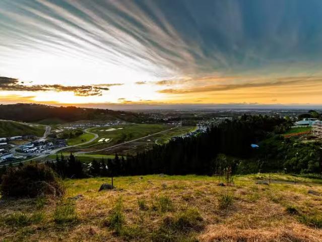 House for sale in Chaslands, Canterbury