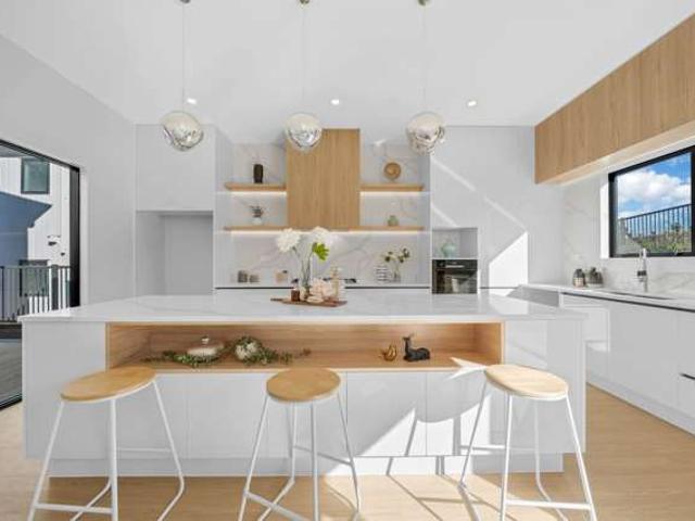 House for sale in Beachlands