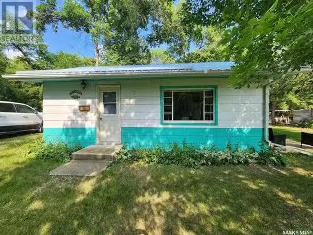 House for sale in Grenfell