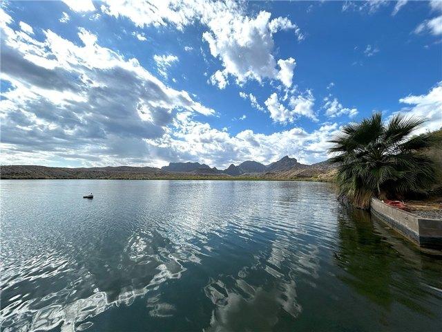 House for sale in Parker Dam, California