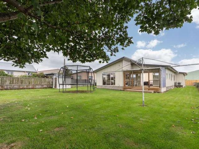 House for sale in Otakou