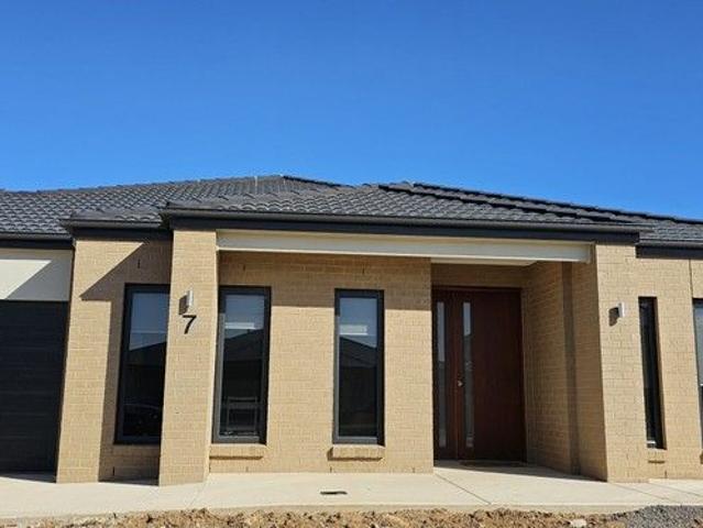 House for sale in Kialla, Victoria