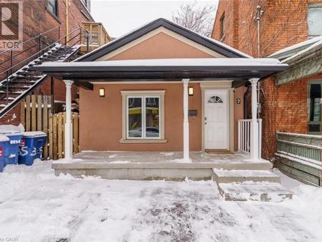 House for rent in Ancaster, Ontario