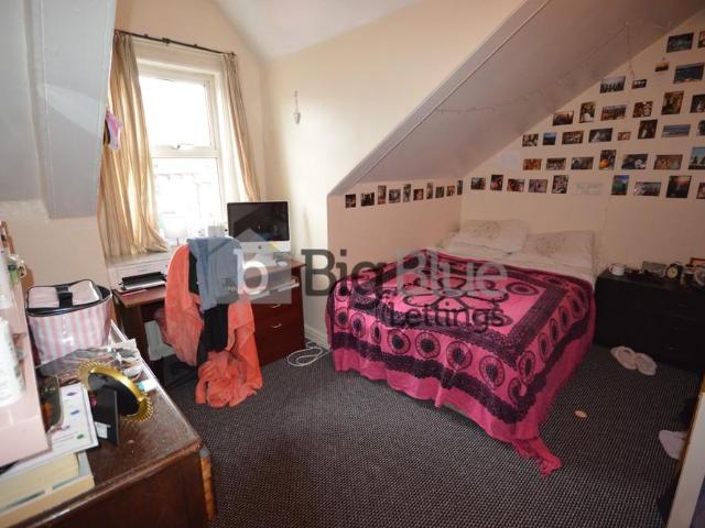 House for rent in Hyde Park, West Yorkshire