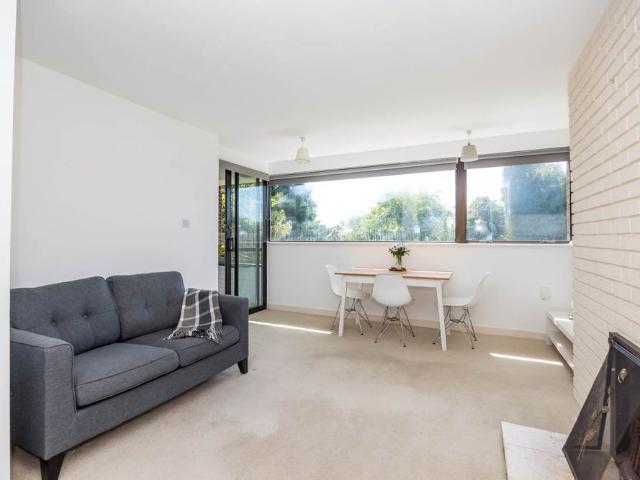 Apartment to rent in Bluebell, North Tipperary