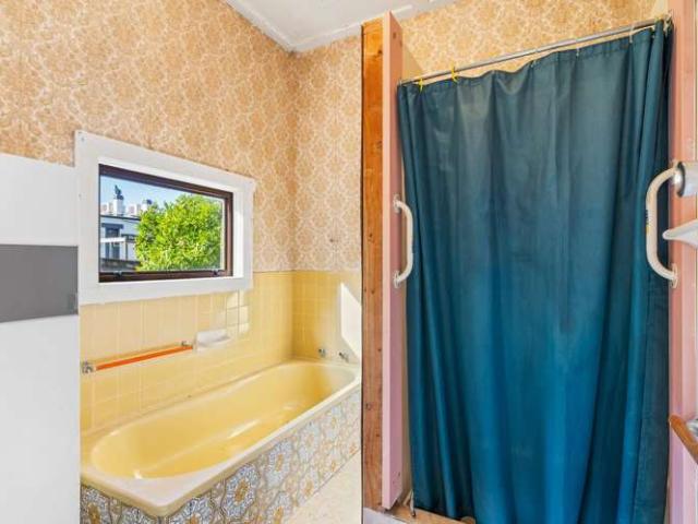 House for sale in Hillsborough