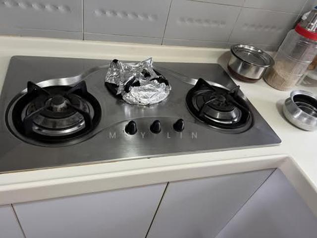Apartment for rent in Alexandra Road
