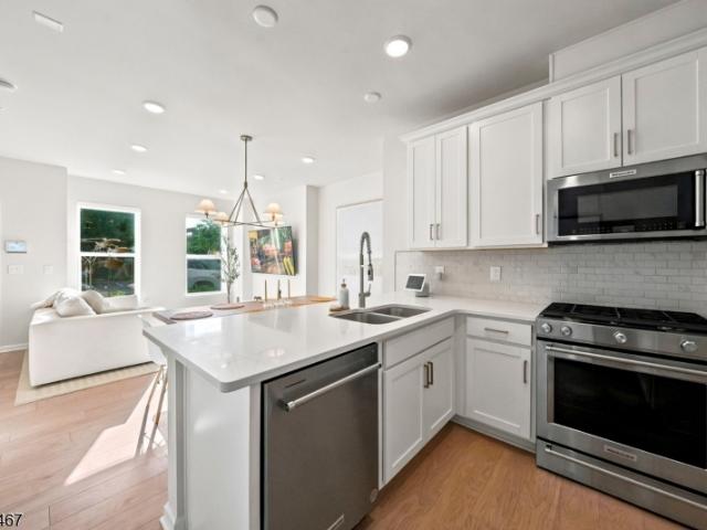 Townhouse for sale in Union, New Jersey