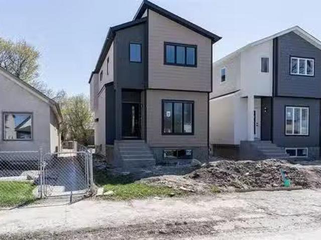 House for sale in East St. Paul, Manitoba