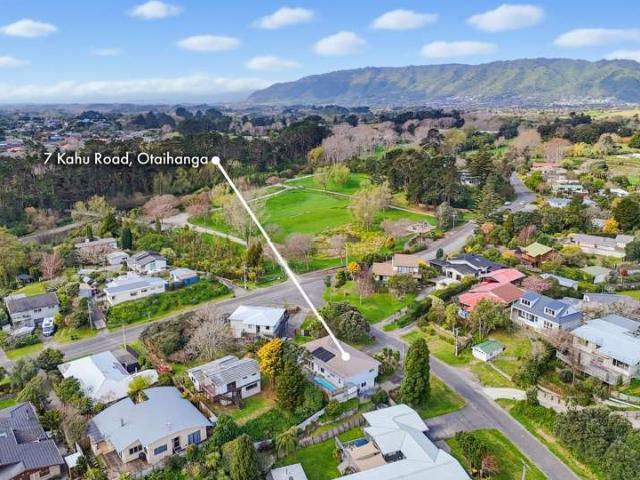 House for sale in Otaihanga, Kāpiti Coast District