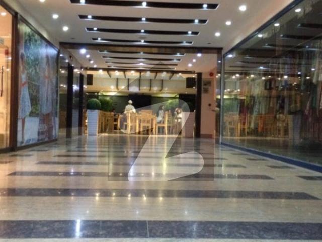 Building for sale in Lahore, Punjab