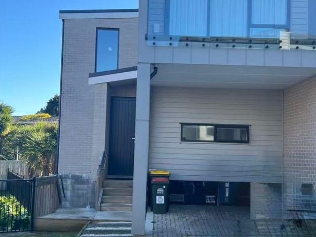 House for rent in Hillsborough, Oroua County