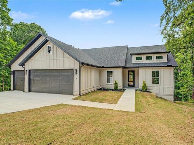 House for sale in Ark