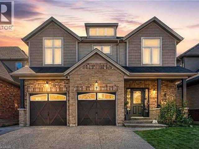 House for sale in Hamilton, Golden Horseshoe