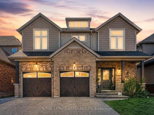 House for sale in Hamilton, Golden Horseshoe