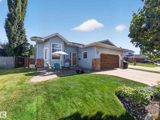 House for sale in Sherwood Park, Alberta