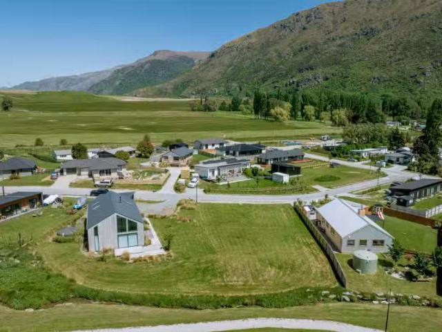 House for sale in Otakou