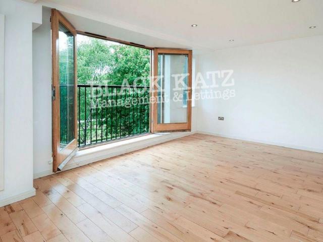 Apartment for rent in Bermondsey Village, Greater London