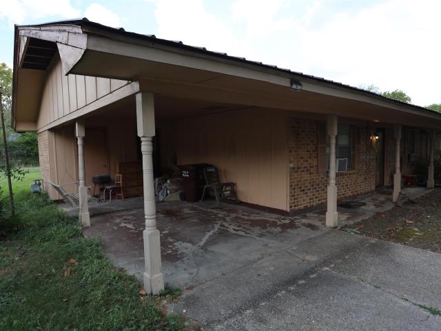 House for sale in Warren, Bradley County