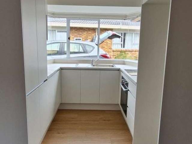 Townhouse for rent in Owhata, Oroua County