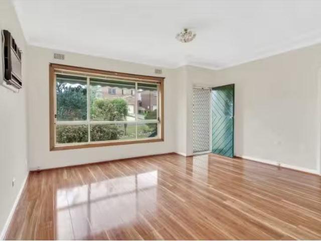 House for rent in Ingleburn, Sydney