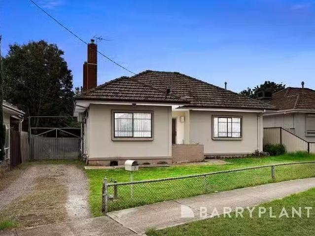 House for rent in Sunshine, Victoria