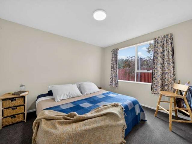House for sale in Chaslands, Canterbury