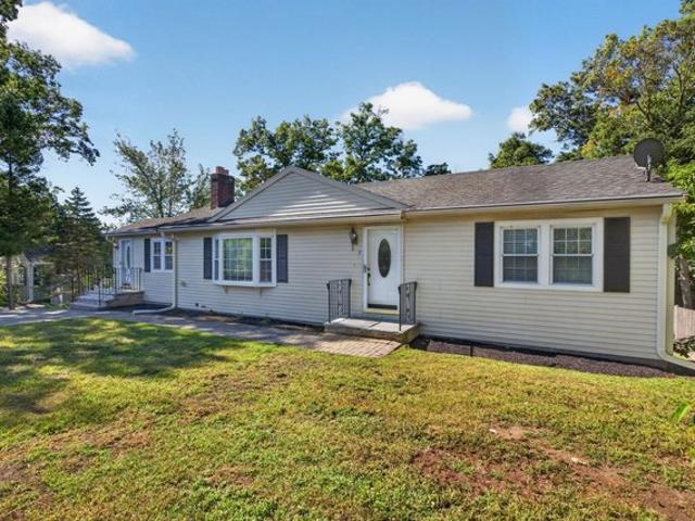 House for sale in Tewksbury, Middlesex County