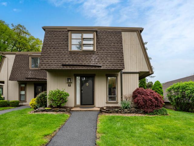 Condo for sale in Farmington