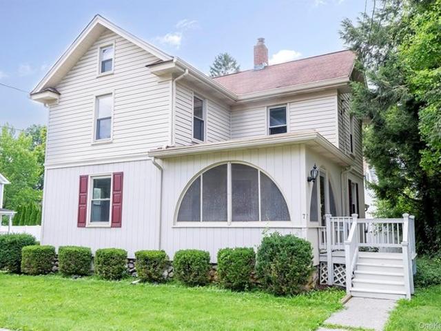 House for sale in Millbrook, New York