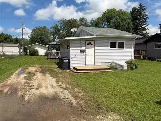 House for sale in Carman, Manitoba