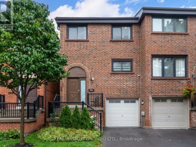 Townhouse for sale in Woburn, Ontario