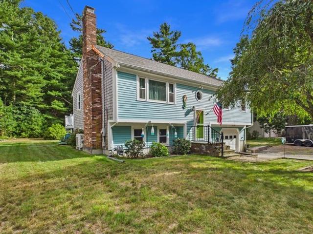 House for sale in Weweantic, Wareham