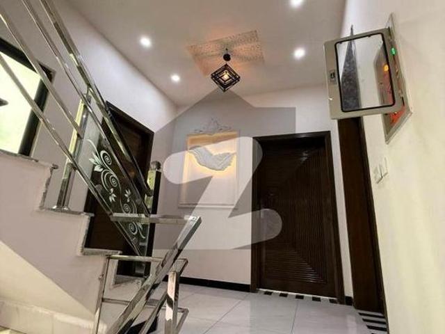 House for sale in تحصیل فیصل آباد شہر, فیصل آباد ڈویژن