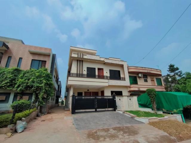 House for sale in جی-13/2, اسلام آباد