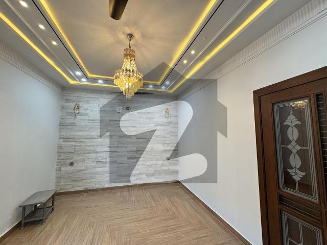 House for sale in Faisalabad, Islamabad Capital Territory