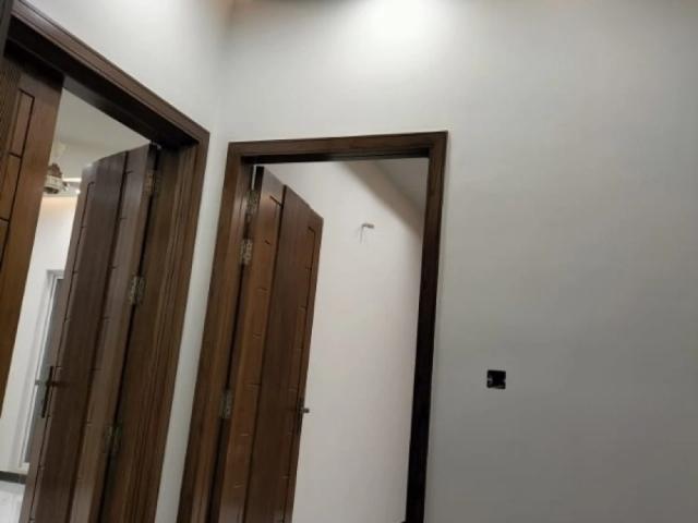 House for sale in Faisalabad, Islamabad Capital Territory