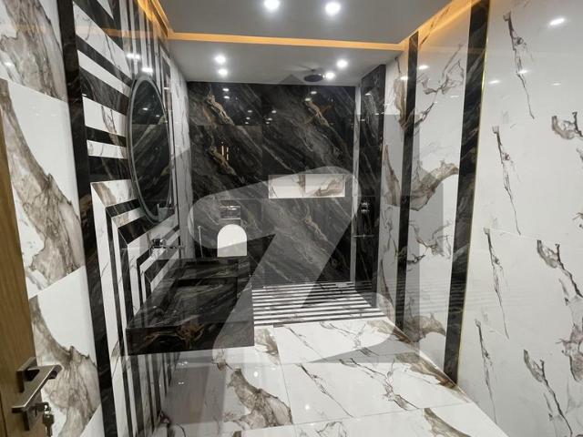 House for sale in Faisalabad, Islamabad Capital Territory