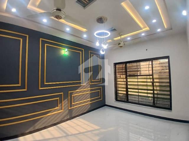 House for sale in Faisalabad, Islamabad Capital Territory