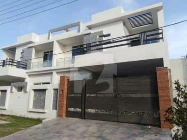 House for sale in Faisalabad, Islamabad Capital Territory