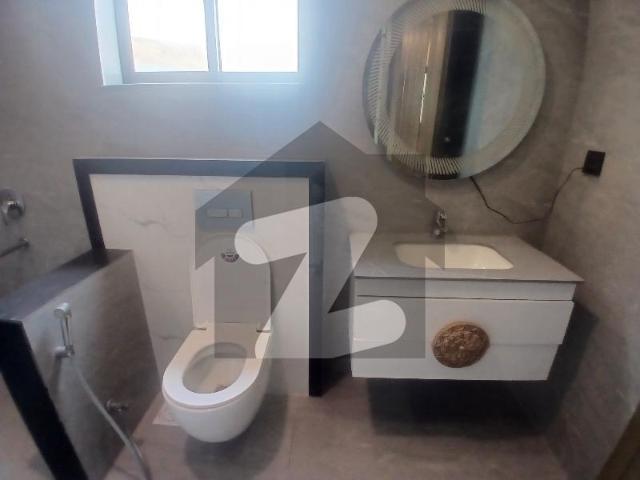 House for sale in Faisalabad, Islamabad Capital Territory